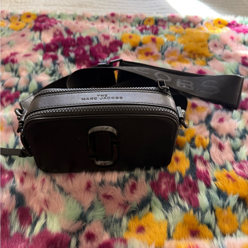 Marc Jacob’s snapshot purse